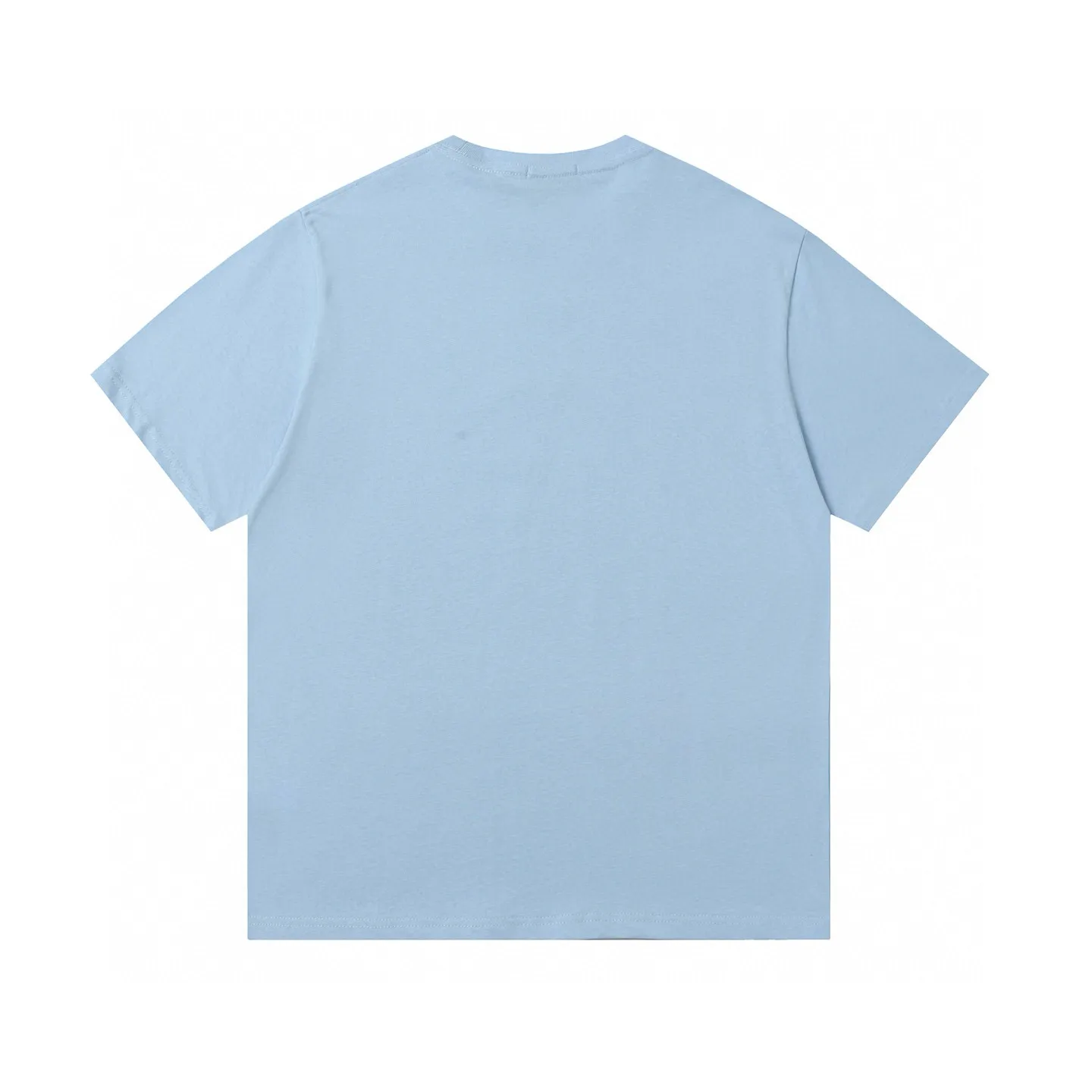 P126 Style number: 506 Ralph Lauren/Ralph Lauren 25ss summer new round-neck T-shirt with English letter embroidery. The main logo on the neck has a QR code mark, which can be scanned for verification. The detailed English letter logo embroidery is all high-density and made with imported Tajima machines, which distinguishes low-quality products on the market. 32 counts, 240g hydrophilic toner, 100% cotton fabric, comfortable and soft, highly breathable, focusing on high-end cost-effectiveness, needless to say good quality. Available in a variety of colors, both boys and girls can try this genderless style, giving them a yuppie tone in no time. Immerse yourself in your leisurely style, and have your own style in retro. Natural, vivid and very French romantic feelings, perfectly integrating youthful atmosphere and trend. Color: black, white, green, sky blue Size: S-xL S Shoulder width 44 Bust 104 Sleeve length 23 Clothing length 72 M Shoulder width 45 Bust 108 Sleeve length 24 Clothing length 74 L Shoulder width 46 Bust 112 Sleeve length 25 Clothing length 76 xL Shoulder width 47 Bust 116 Sleeve length 26 Clothing length 78